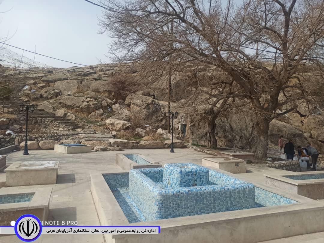 بازدید فرماندار و روساء و مدیران از روستای باستانی چورس از توابع بخش مرکزی شهرستان چایپاره