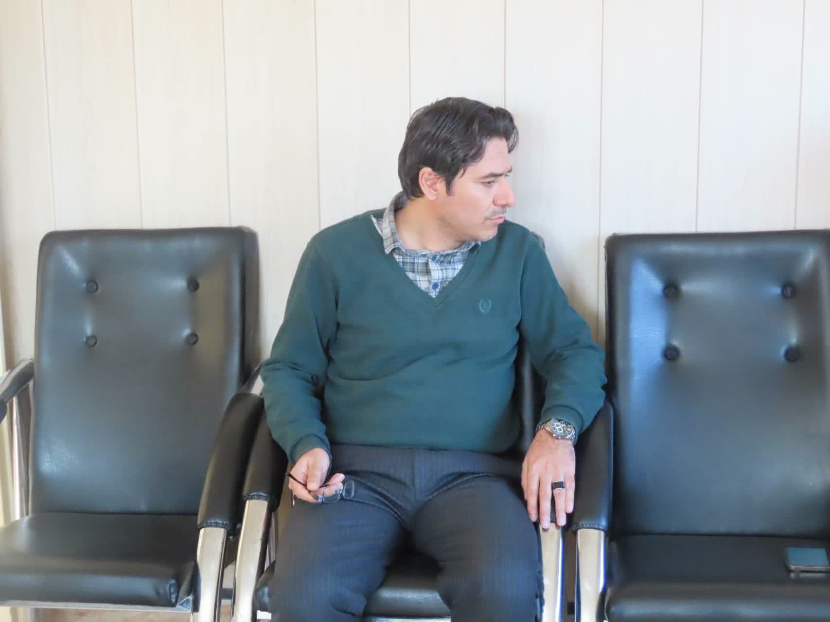 بازدید سرزده رضا اقلیمیان فرماندار چایپاره از کمیته امداد امام خمینی(ره)