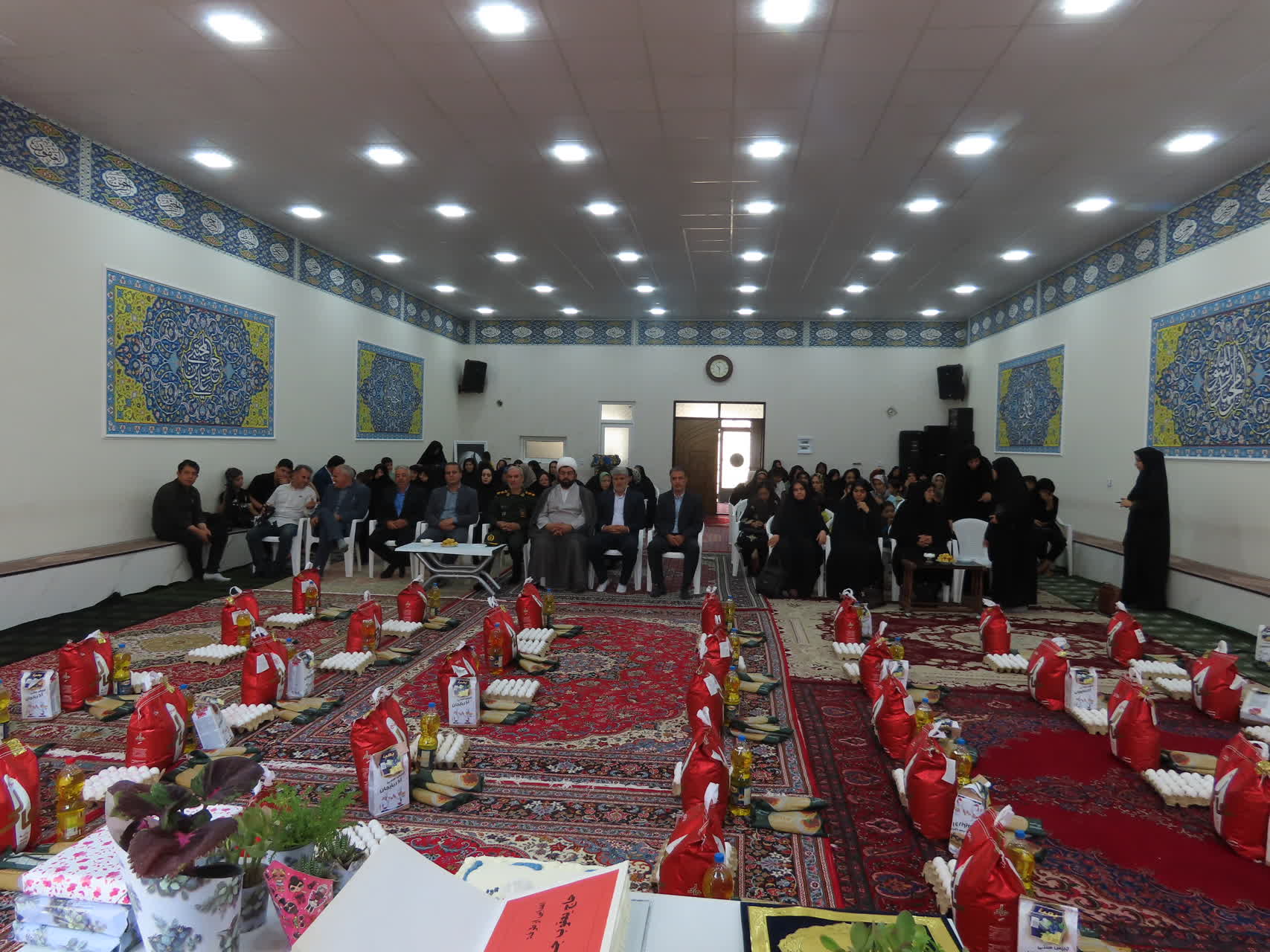 برگزاری مراسم توزیع بسته های معیشتی