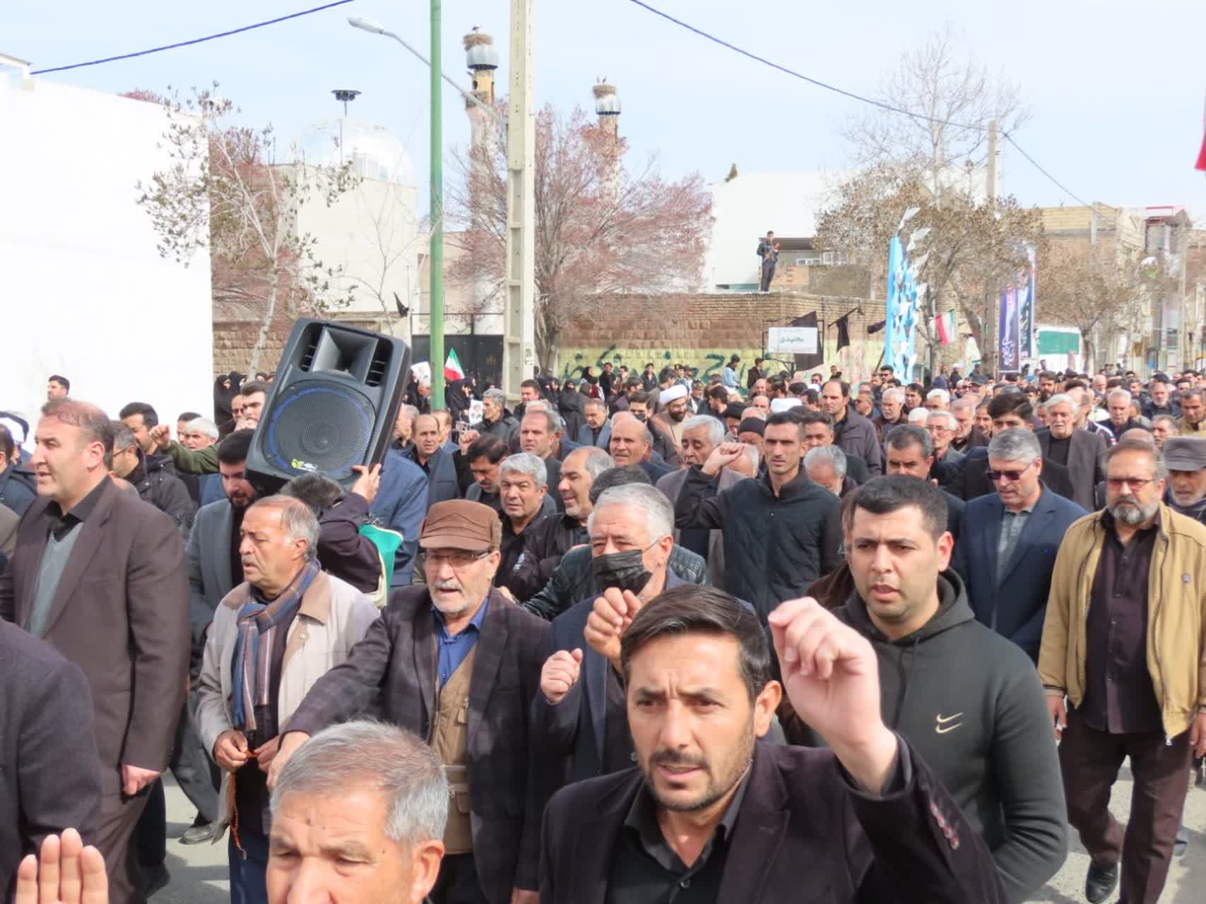 راهپیمایی محکومیت جنایات بی‌سابقه آمریکای جنایتکار و رژیم صهیونسیتی و ابراز ارادت به رهبر شهید انقلاب اسلامی در چایپاره