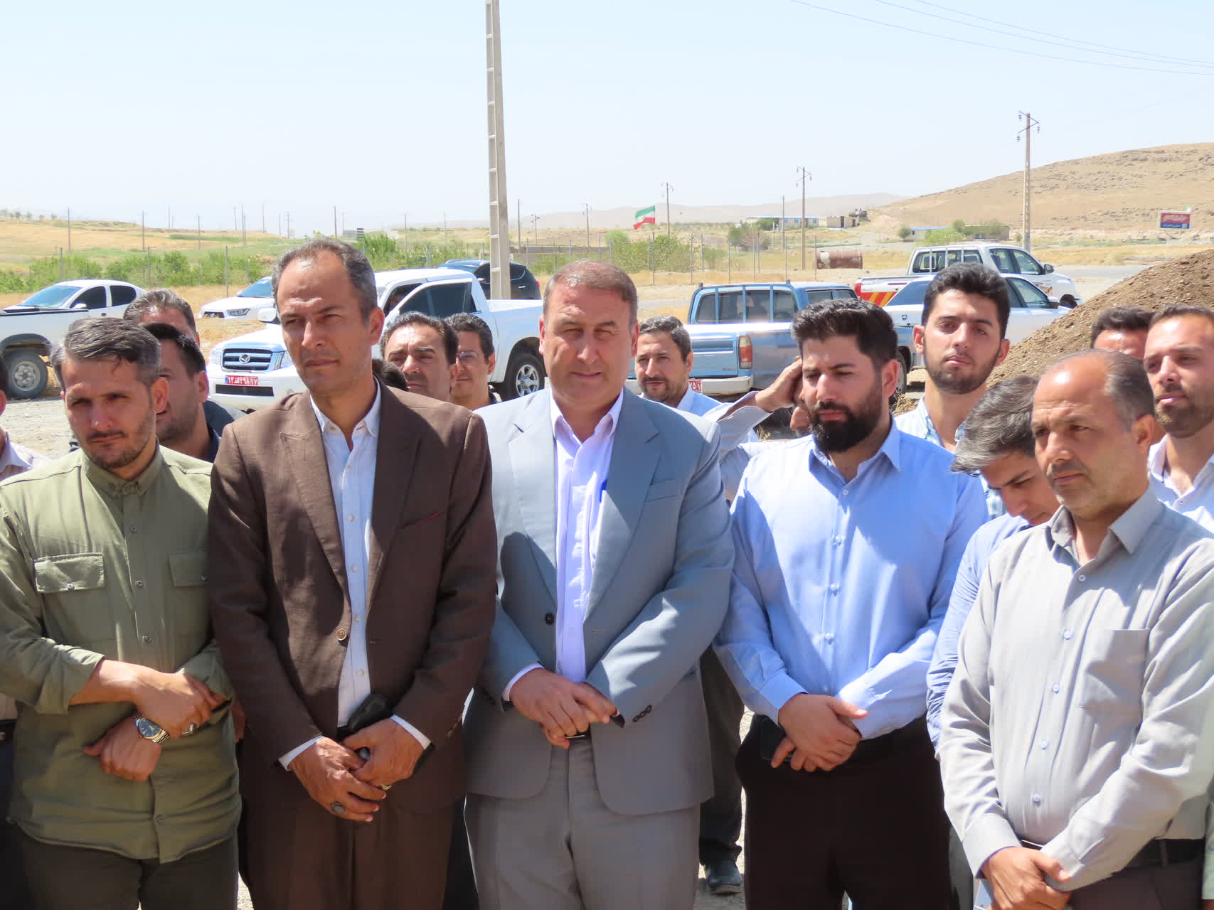 افتتاح فضای ورزشی روباز (چمن مصنوعی) روستای کامل آباد