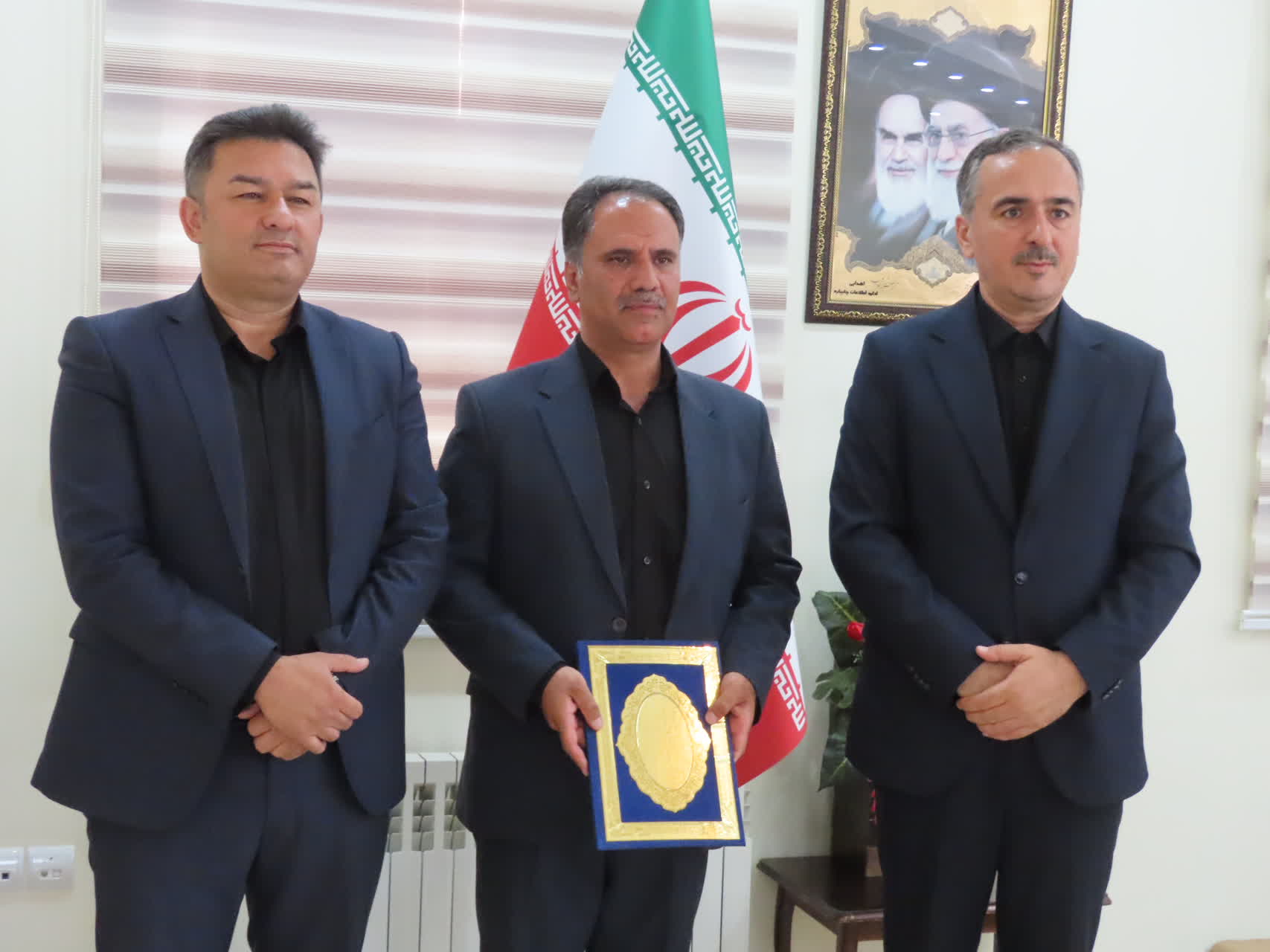 مراسم تکریم و معارفه سرپرست امور آب و فاضلاب شهرستان چایپاره