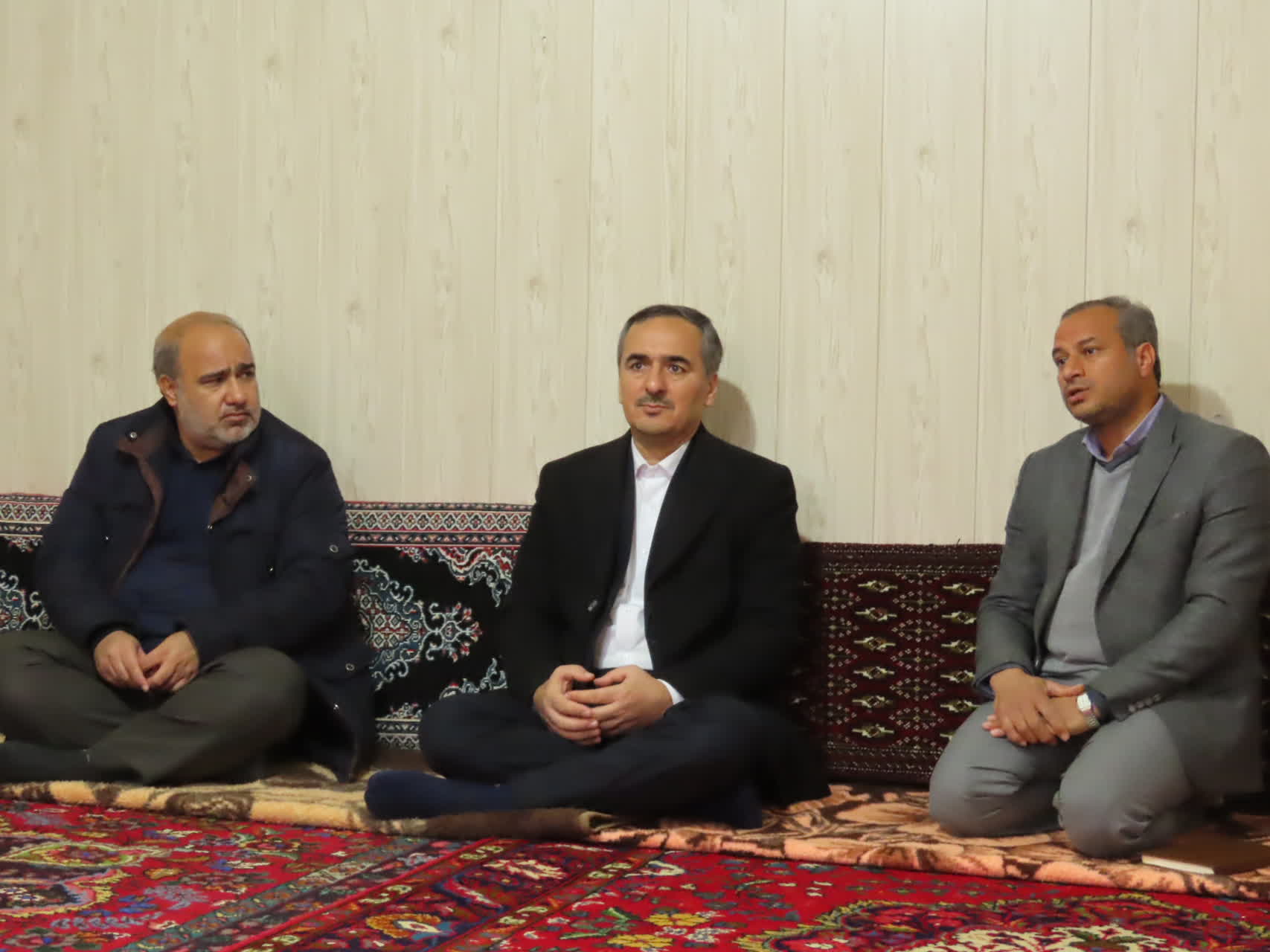 تجلیل از مقام شامخ خانواده شهداء