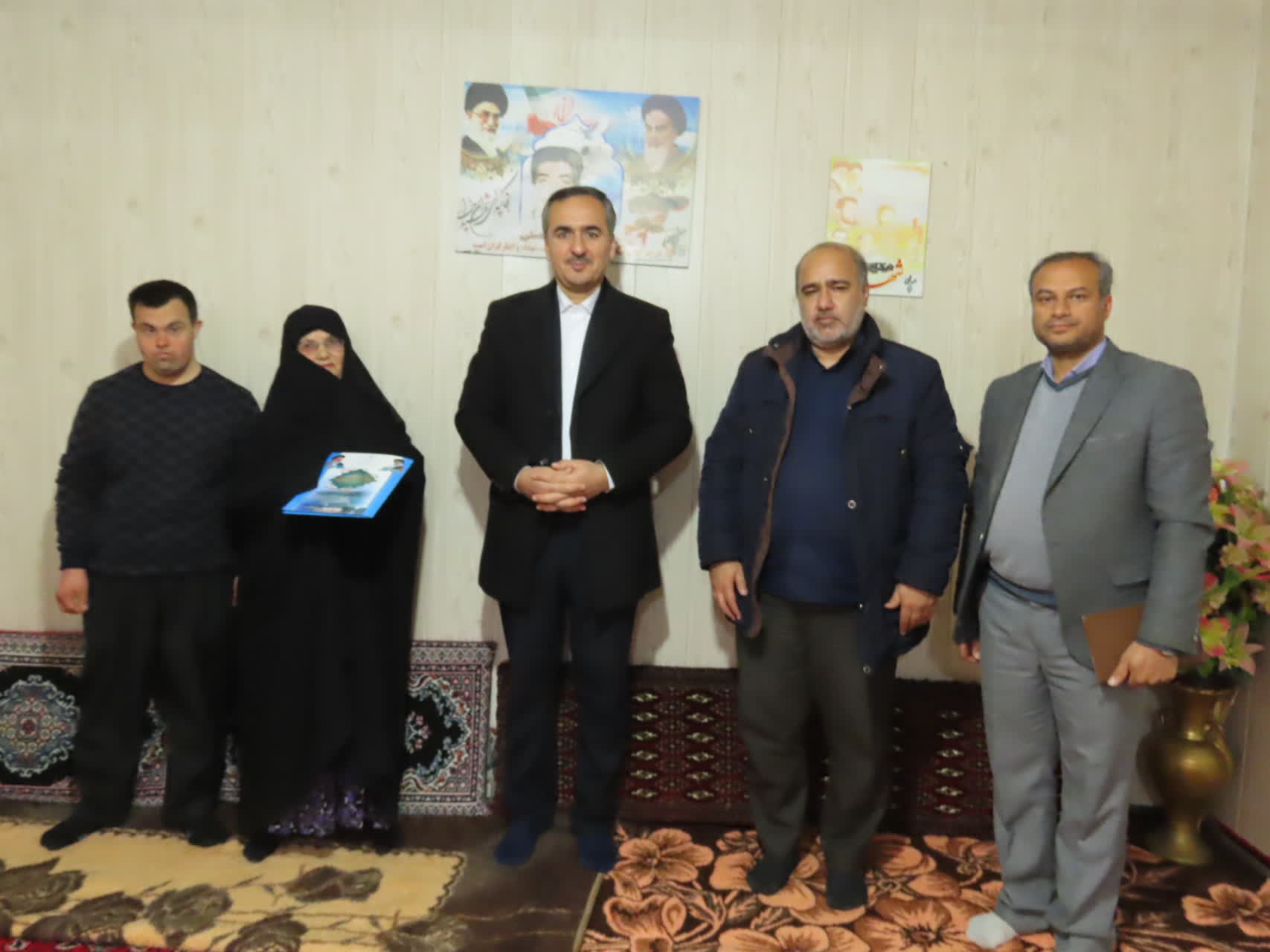 تجلیل از مقام شامخ خانواده شهداء