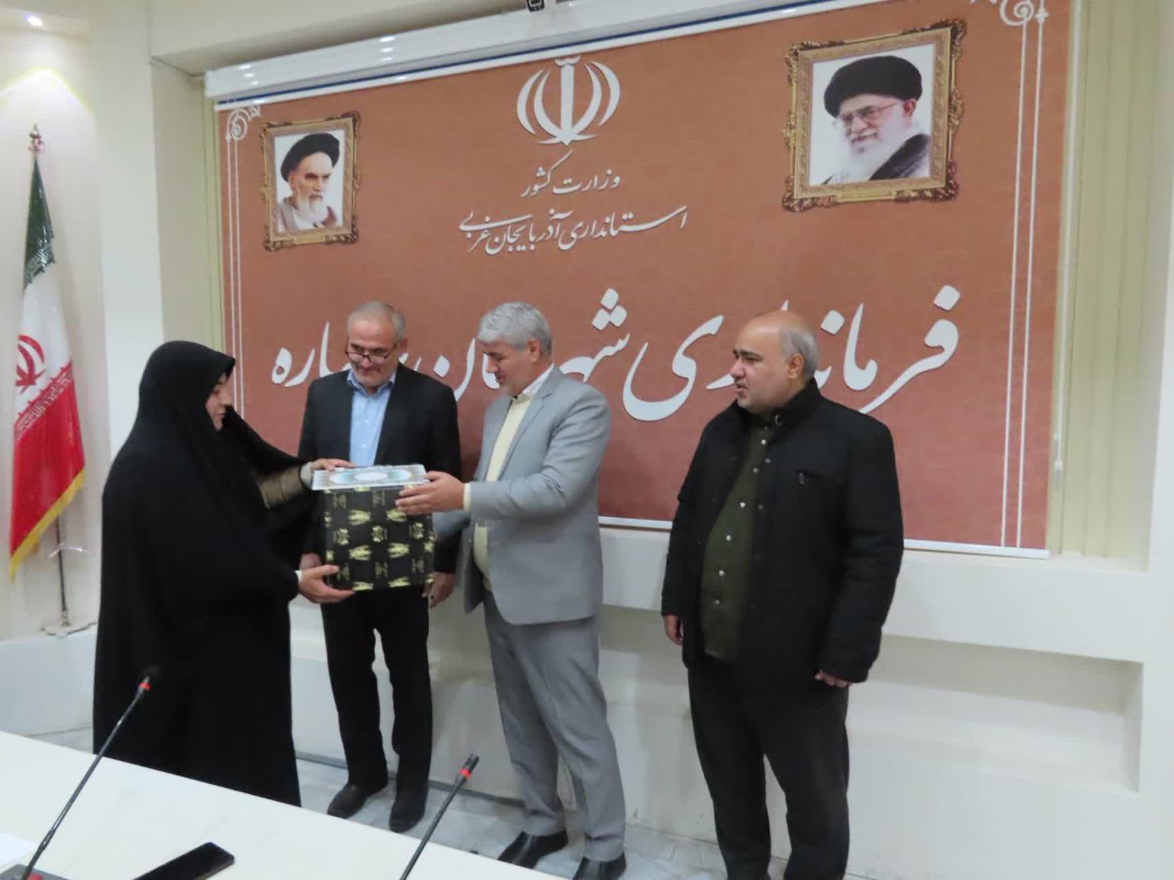 مراسم تجلیل از بانوان شاغل در مجموعه وزارت کشور در شهرستان چایپاره