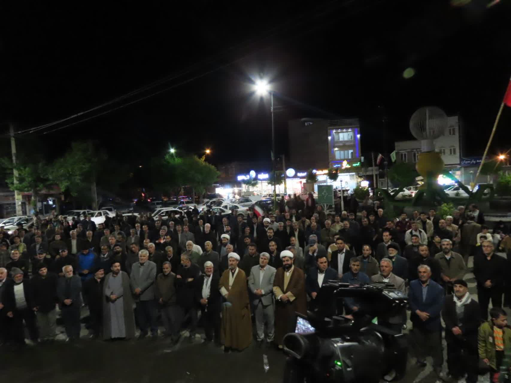80 شب شد؛ هشتادمین قرار شبانه مردم ولایتمدار چایپاره در خیابان