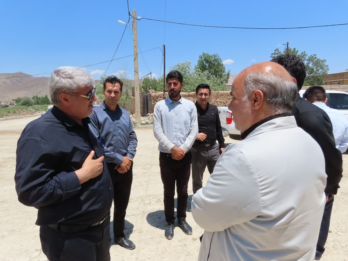 بازدید فرماندار چایپاره از پروژه اجرای طرح هادی و آسفالت معابر روستای زنگلان سفلی