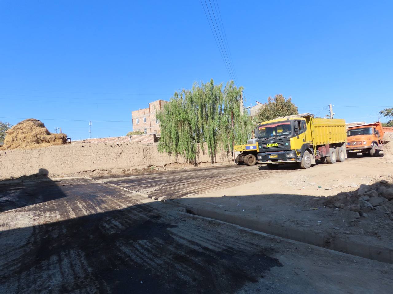 طرح عمرانی بهسازی و آسفالت معابر روستای قره کندی آماده افتتاح شد