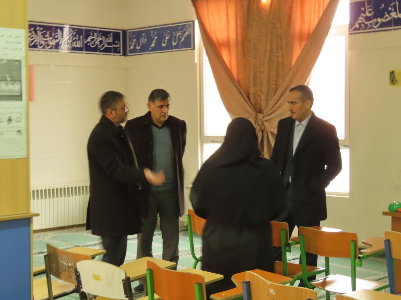 بازدید فرماندار شهرستان چایپاره از هنرستان حضرت زهرا