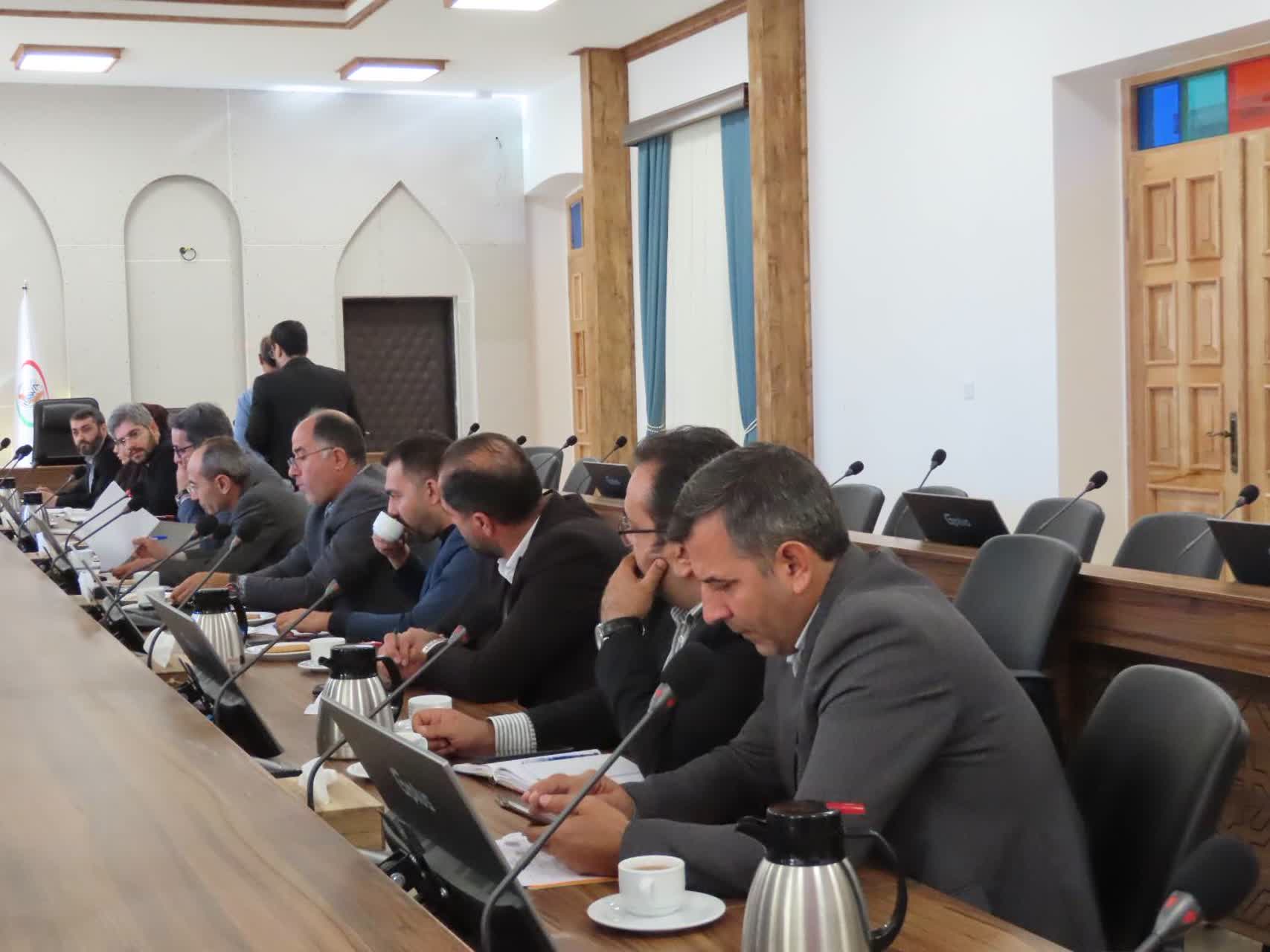 حضور فرماندار چایپاره جلسه مرکز خدمات سرمایه گذاری استان آذربایجان غربی