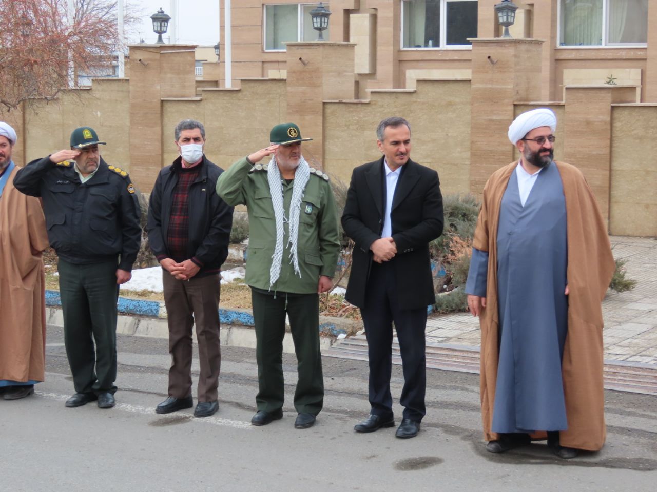 برگزاری رژه موتوری و خودرویی در شهرستان چایپاره همزمان با ورود تاریخی امام خمینی (ره) به کشور