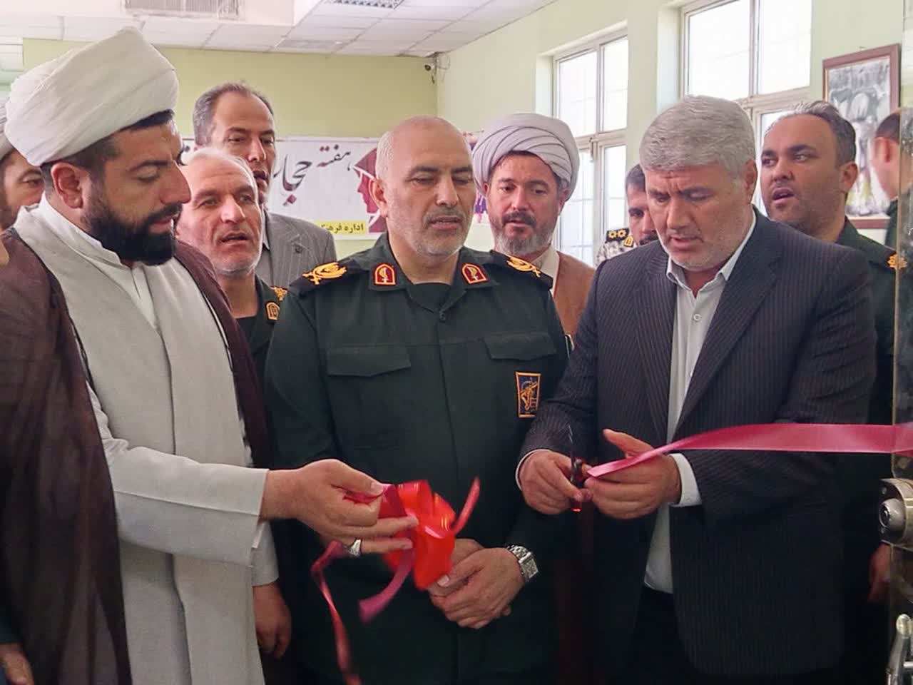 مراسم افتتاح نمایشگاه نقاشی