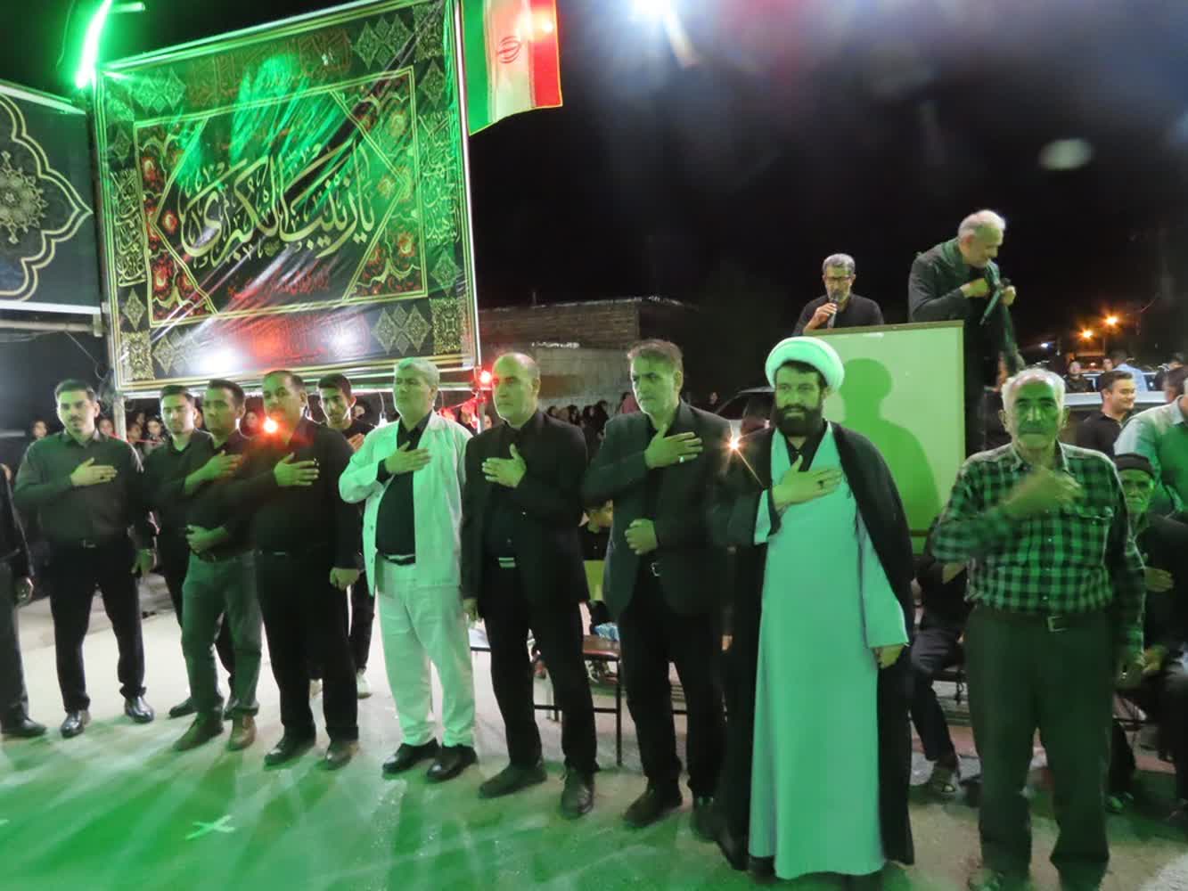 همزمان با شب تاسوعای حسینی؛ حضور فرماندار چایپاره در هیئت عزاداران عباسیه شهر حاجیلار