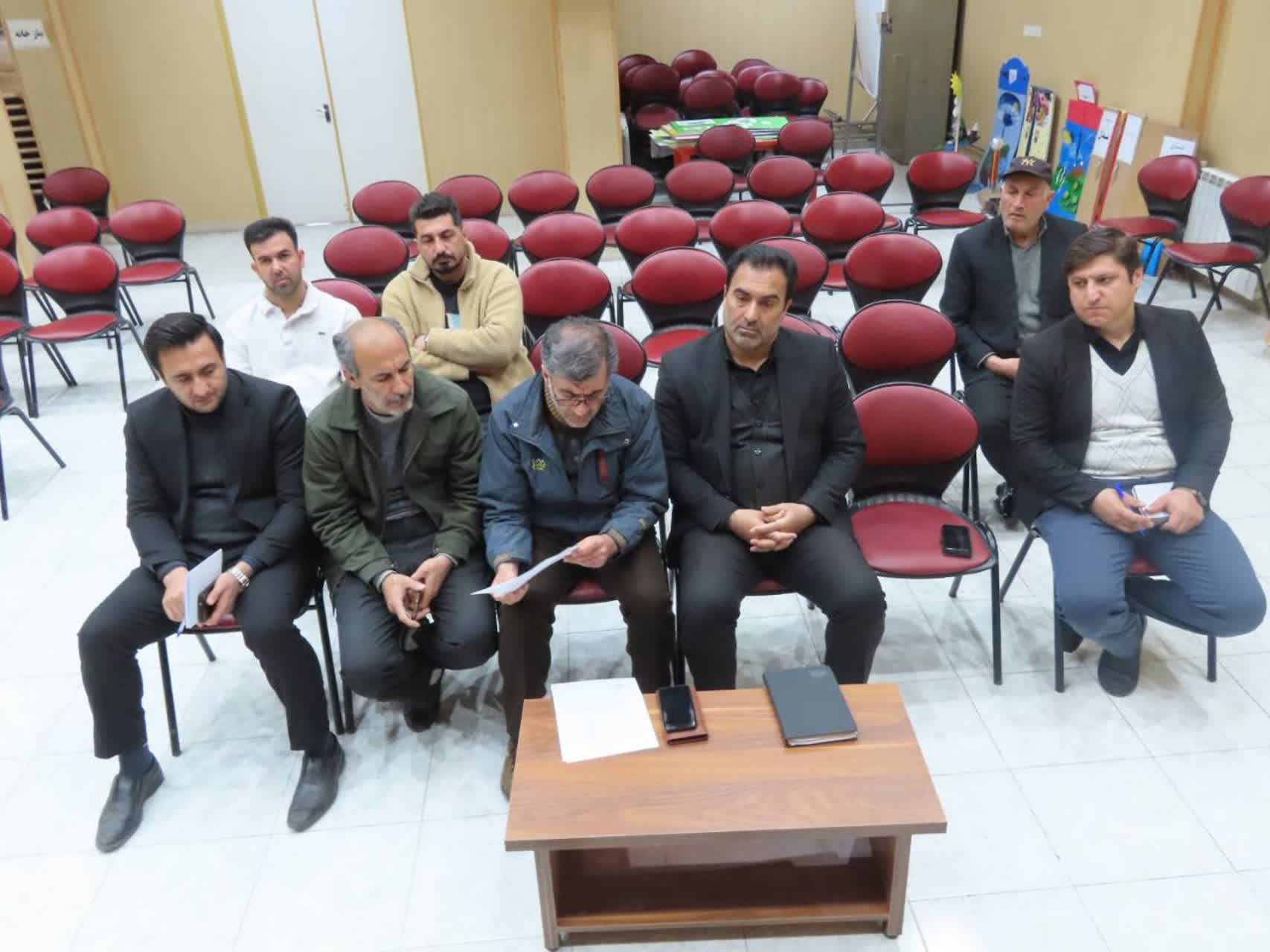 جلسه بررسی قیمت‌گذاری شن و ماسه در چایپاره