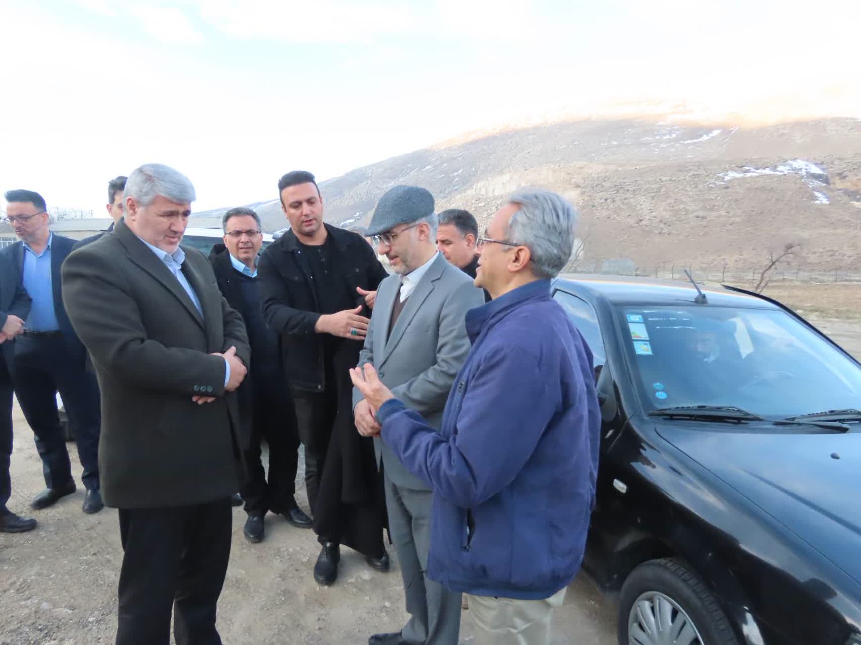 بازدید بازرس‌کل قضایی استان آذربایجان غربی از پروژه بهسازی و تعریض جاده حمزیان