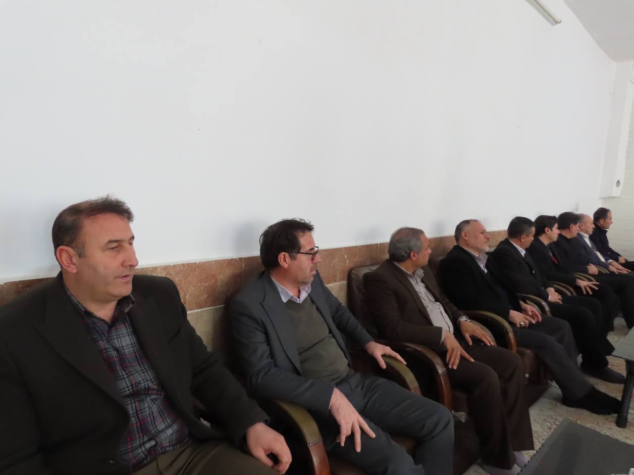 دیدار فرماندار و اعضای شورای اداری با امام جمعه شهرستان