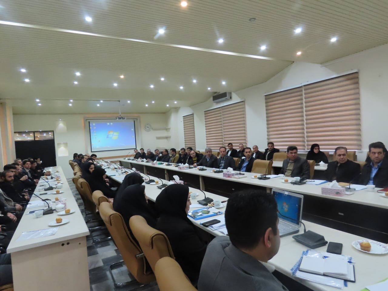 جلسه آموزش بازرسان شعب اخذ رای انتخابات شهرستان چایپاره