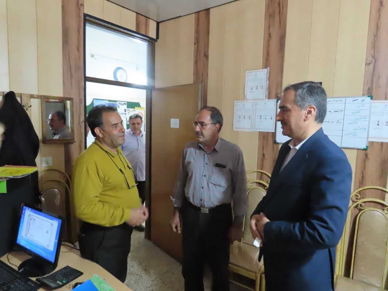 بازدید سرزده سعید شکورزاده فرماندار شهرستان چایپاره از اتاق اصناف شهرستان چایپاره