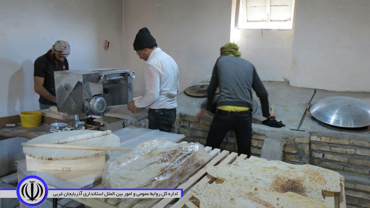 همزمان با هشتمین روز از دهه مبارک فجر آئین افتتاح طرح یک روستا یک محصول (تولیدنان سنتی) در روستای شوریک شهرستان چایپاره برگزار شد.