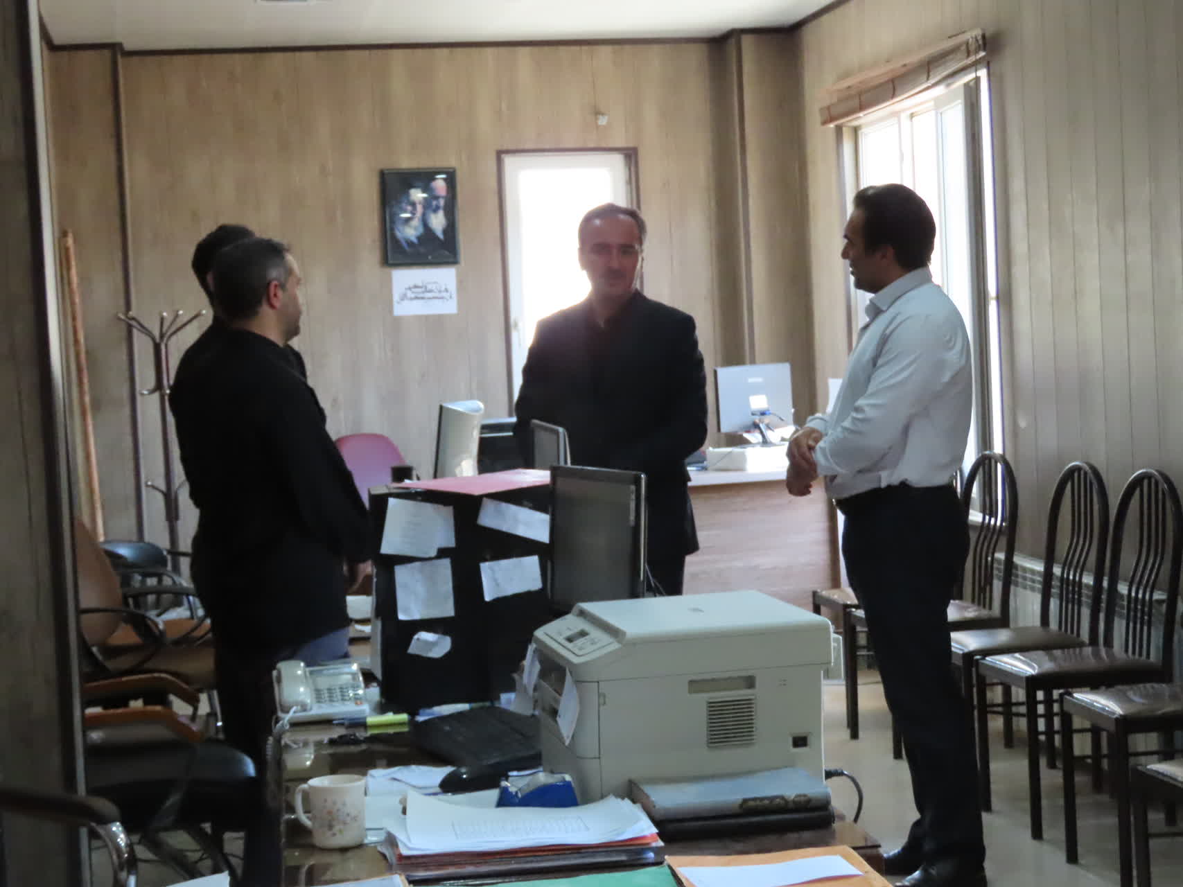 بازدید سرزده سعید شکورزاده فرماندار چایپاره از اداره امور منابع آب