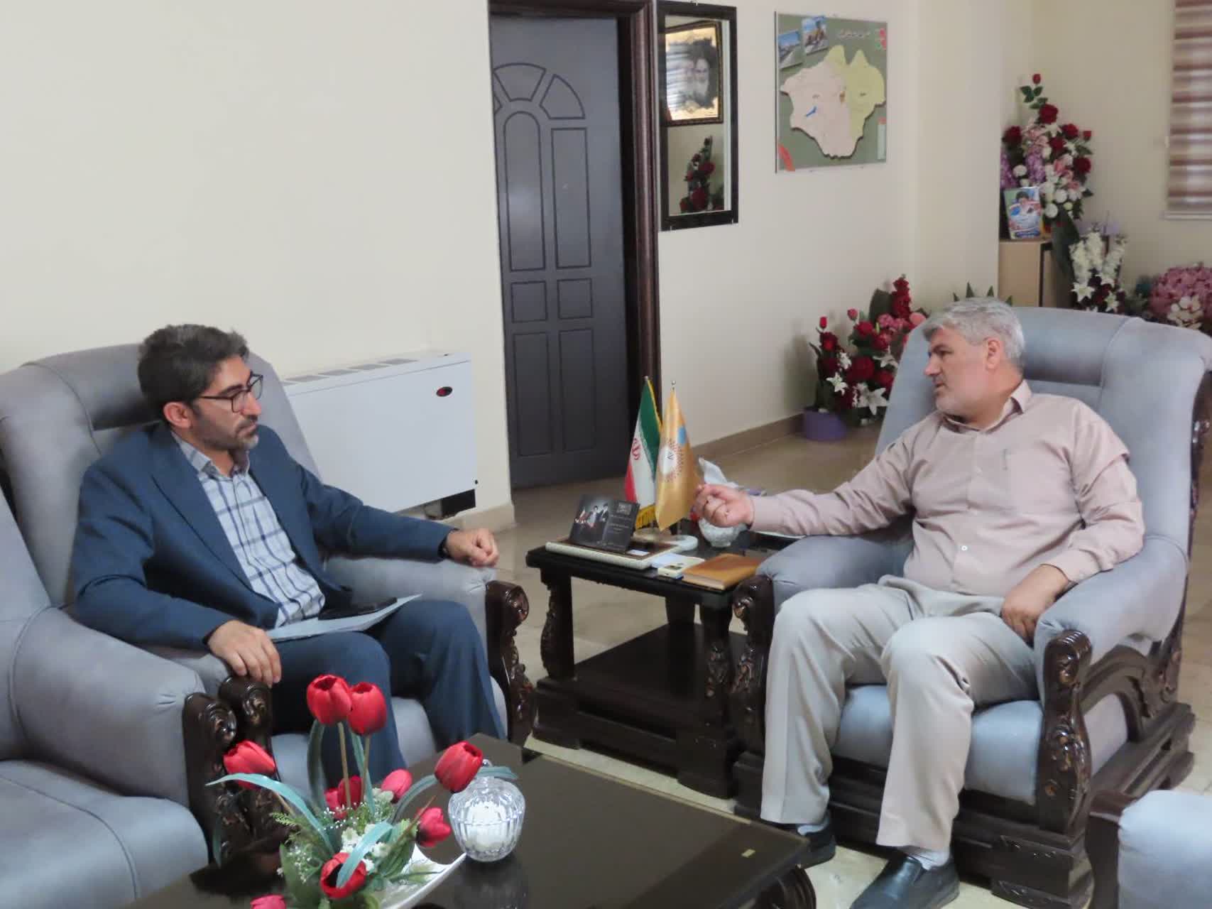 دیدار مسئول ستاد اقامه نماز شهرستان با سرپرست فرمانداری چایپاره جهت تبریک انتصاب ایشان