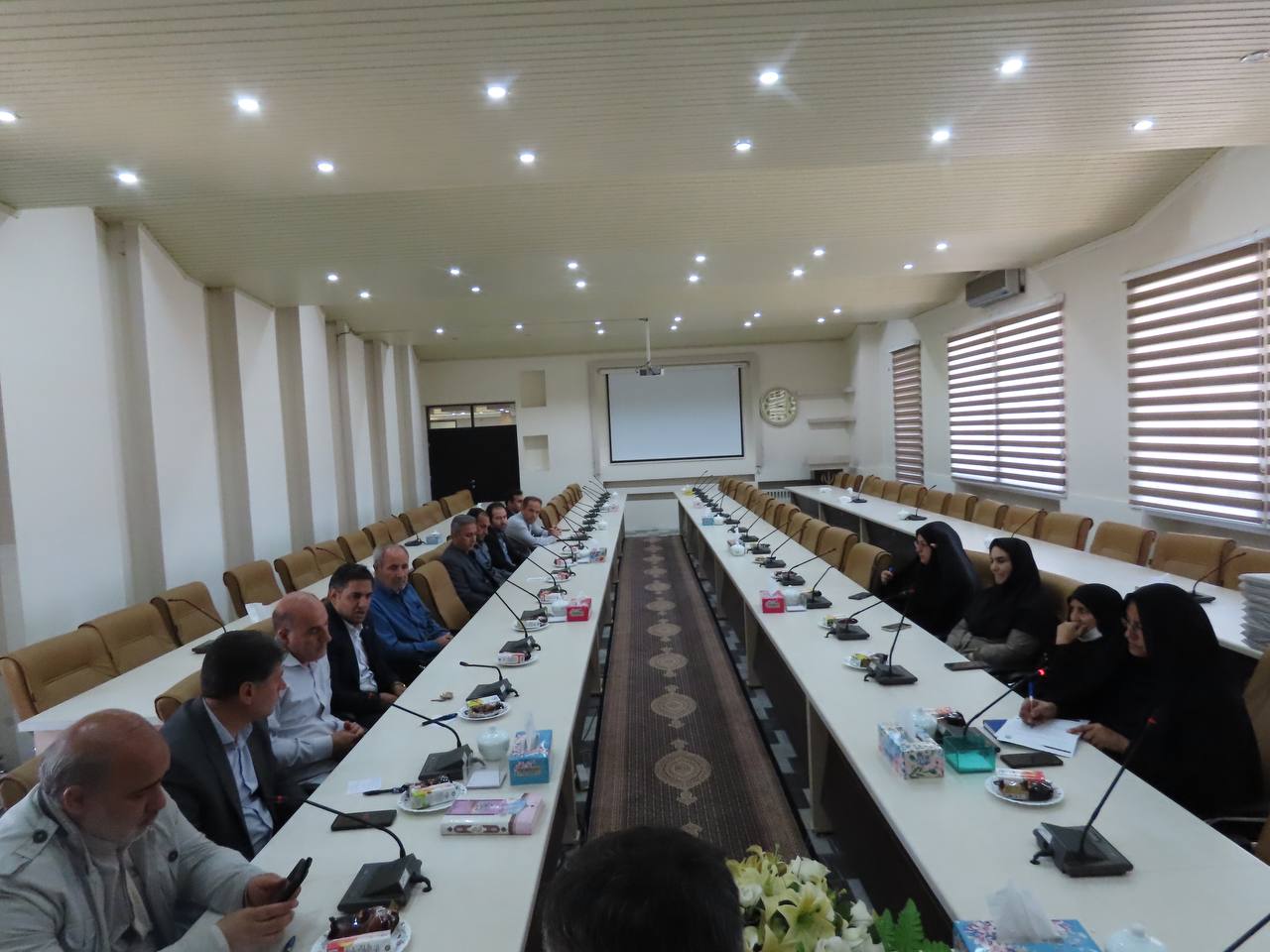 جلسه انجمن کتابخانه های عمومی شهرستان چایپاره