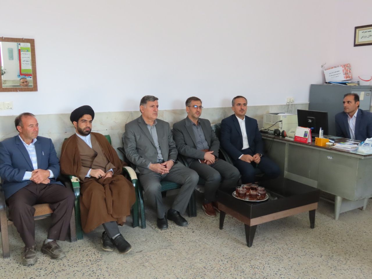 بازدید فرماندار شهرستان چایپاره از دبیرستان شهید آقازاده