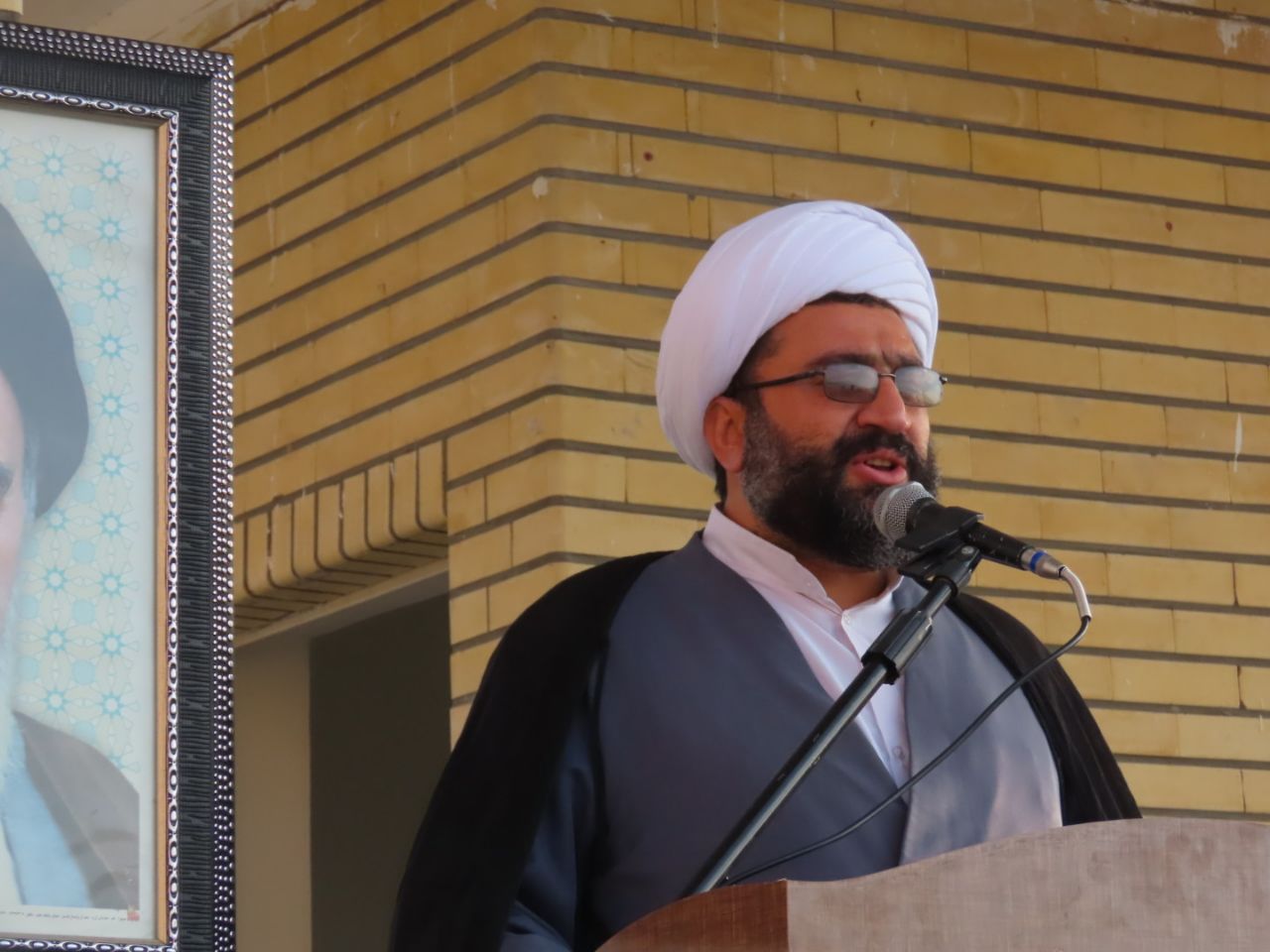 مراسم صبحگاه مشترک نیروهای نظامی ، انتظامی و بسیج در شهرستان چایپاره برگزار شد