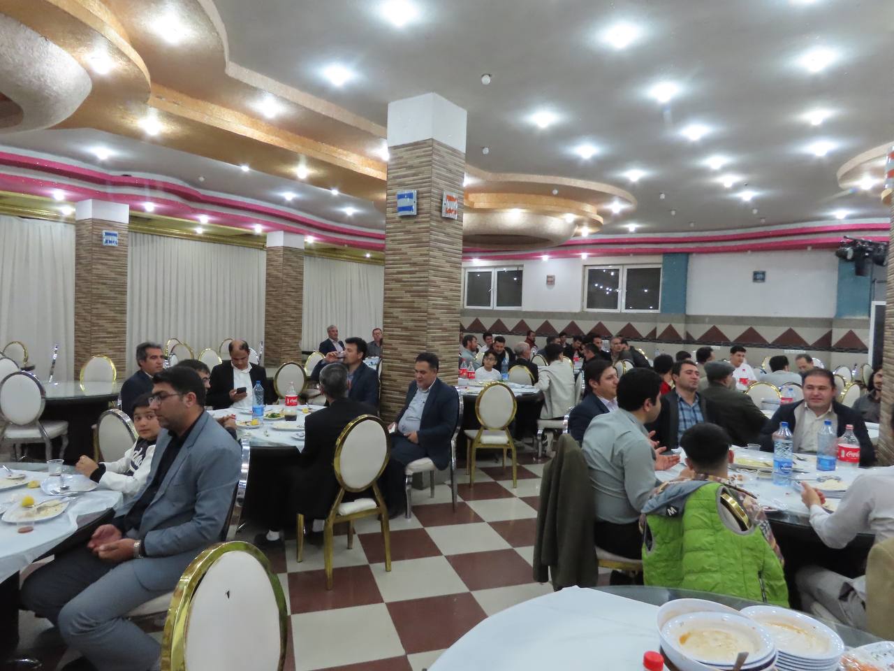برگزاری ضیافت افطار در بین همکاران فرمانداری ، بخشداری و دهیاران شهرستان چایپاره