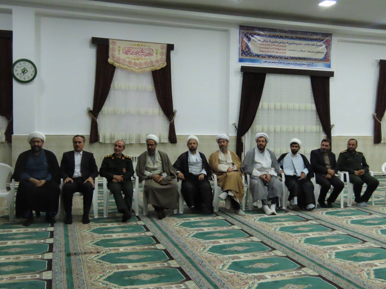 برگزاری نشست مشترک علما ، بزرگان و متنفذین اهل تشیع و تسنن شهرستان چایپاره