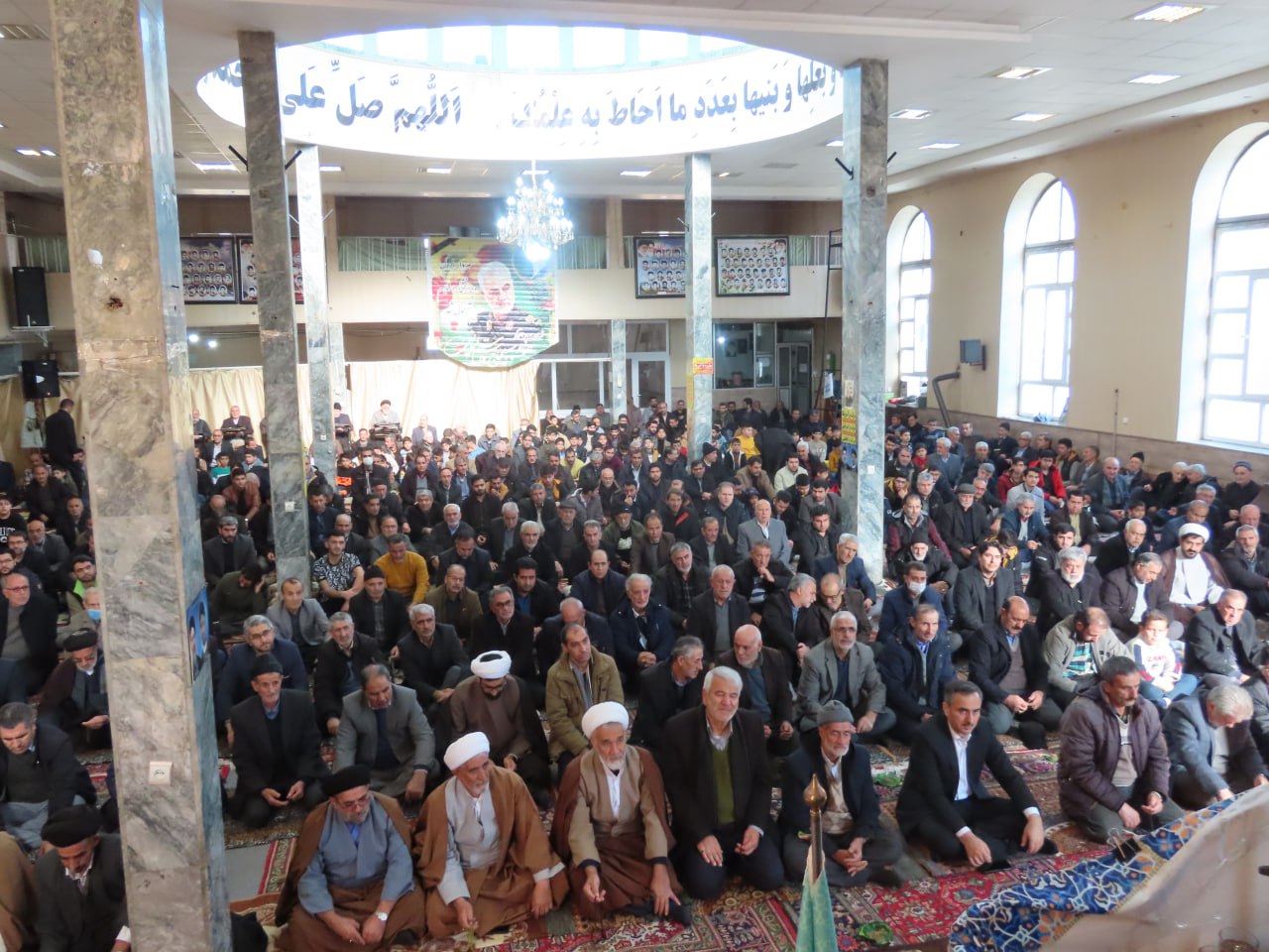 برگزاری اولین نماز عبادی سیاسی جمعه به امامت امام جمعه جدید شهرستان چایپاره