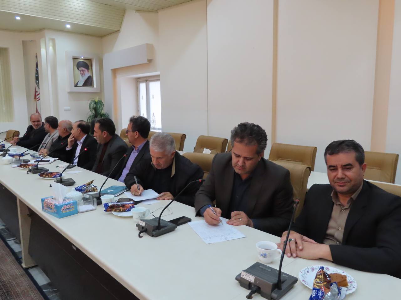 جلسه مناسب سازی معابر و ادارات برای معلولان شهرستان چایپاره