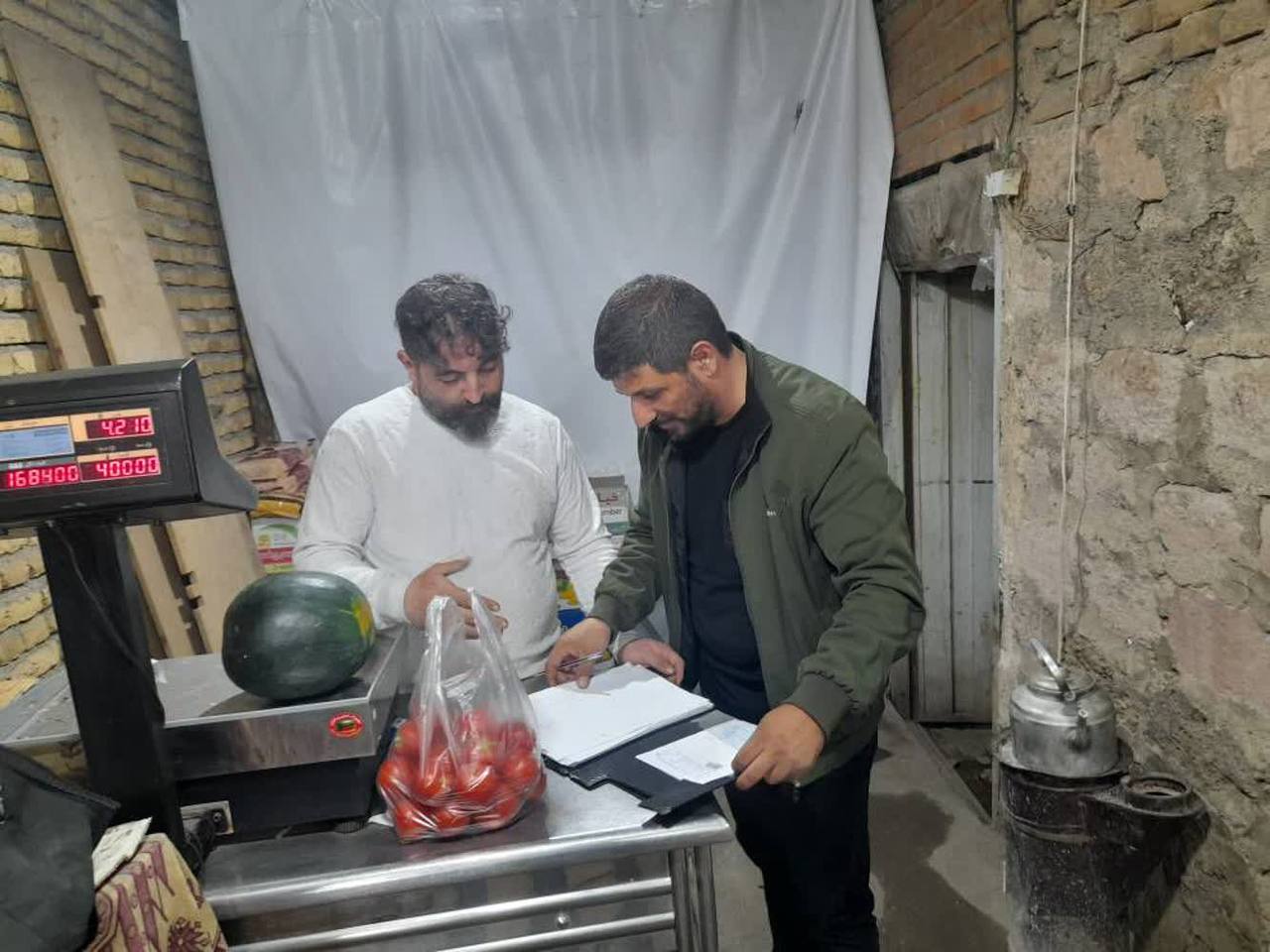 تداوم فعالیت گشتهای بازرسی در سطح بازار شهرستان