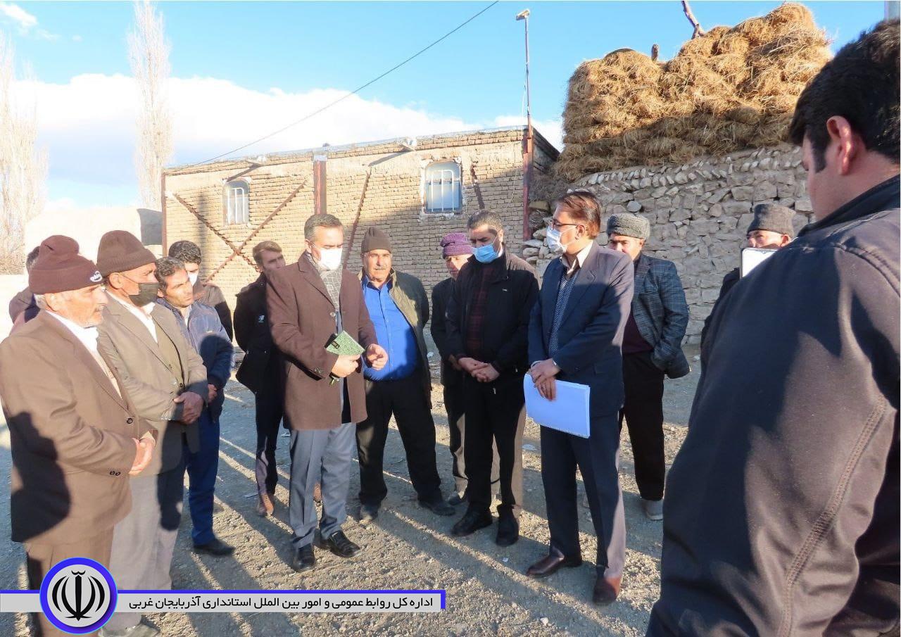 بازدید شکورزاده از روستای فیض آباد بخش مرکزی شهرستان