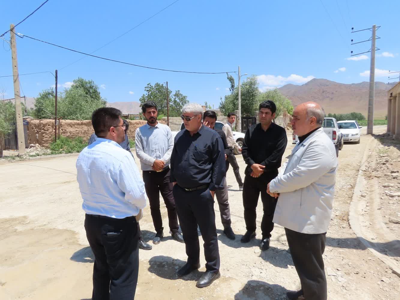 بازدید فرماندار چایپاره از پروژه اجرای طرح هادی و آسفالت معابر روستای زنگلان سفلی
