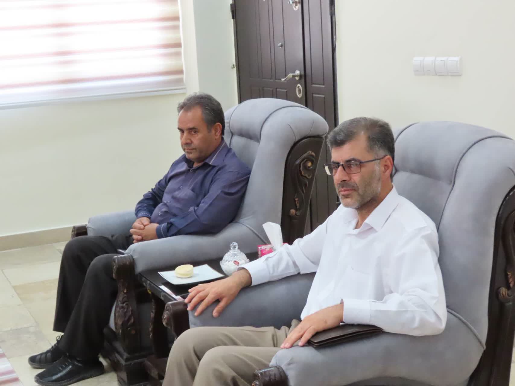 دیدار رییس اداره صنعت ، معدن و تجارت شهرستان با سرپرست فرمانداری چایپاره جهت تبریک انتصاب ایشان