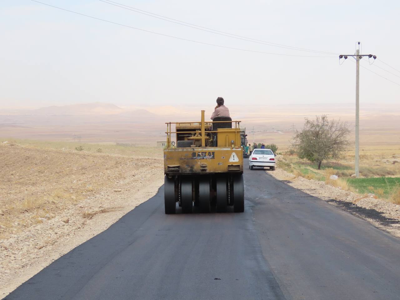 آسفالت راه روستایی قوچاش آماده افتتاح شد