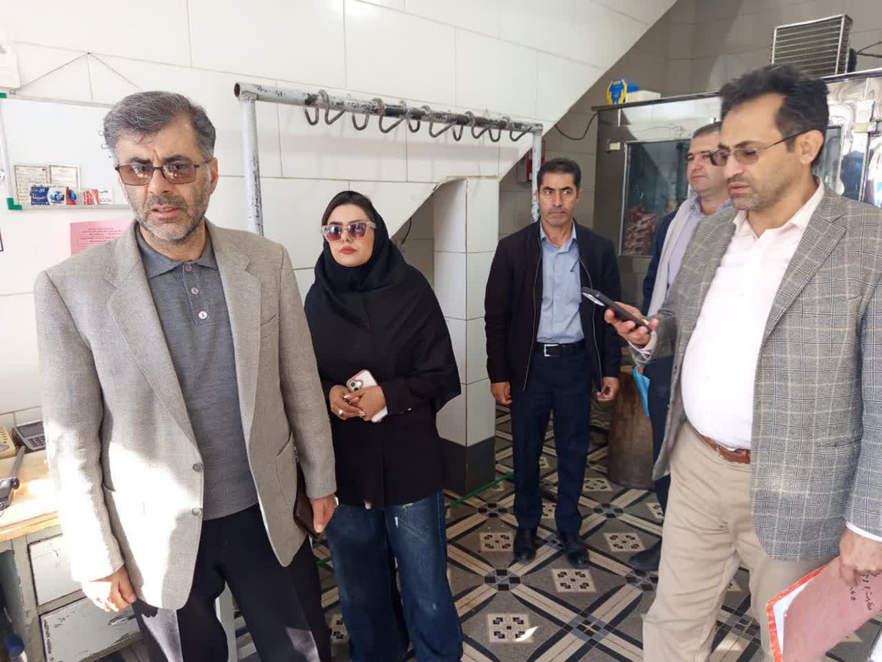 بازدید و بازرسی میدانی اعضای کمیسیون نظارت بر امور اصناف شهرستان از واحدهای صنفی تامین کننده اقلام ضروری و اساسی پیرو تأکیدات فرماندار چایپاره