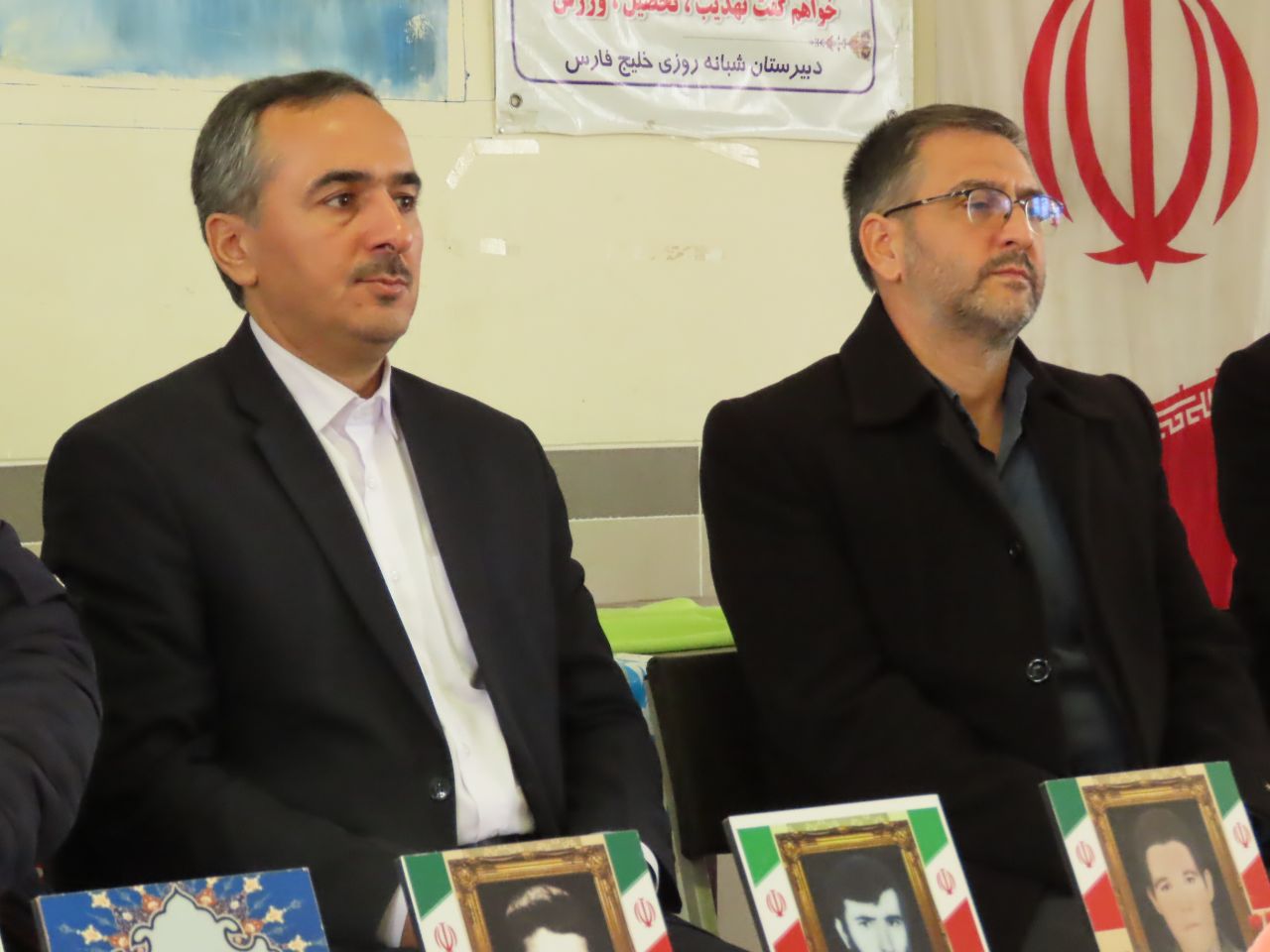 توزیع 100 بسته آموزشی و فرهنگی در دبیرستان خلیج فارس حاجیلار