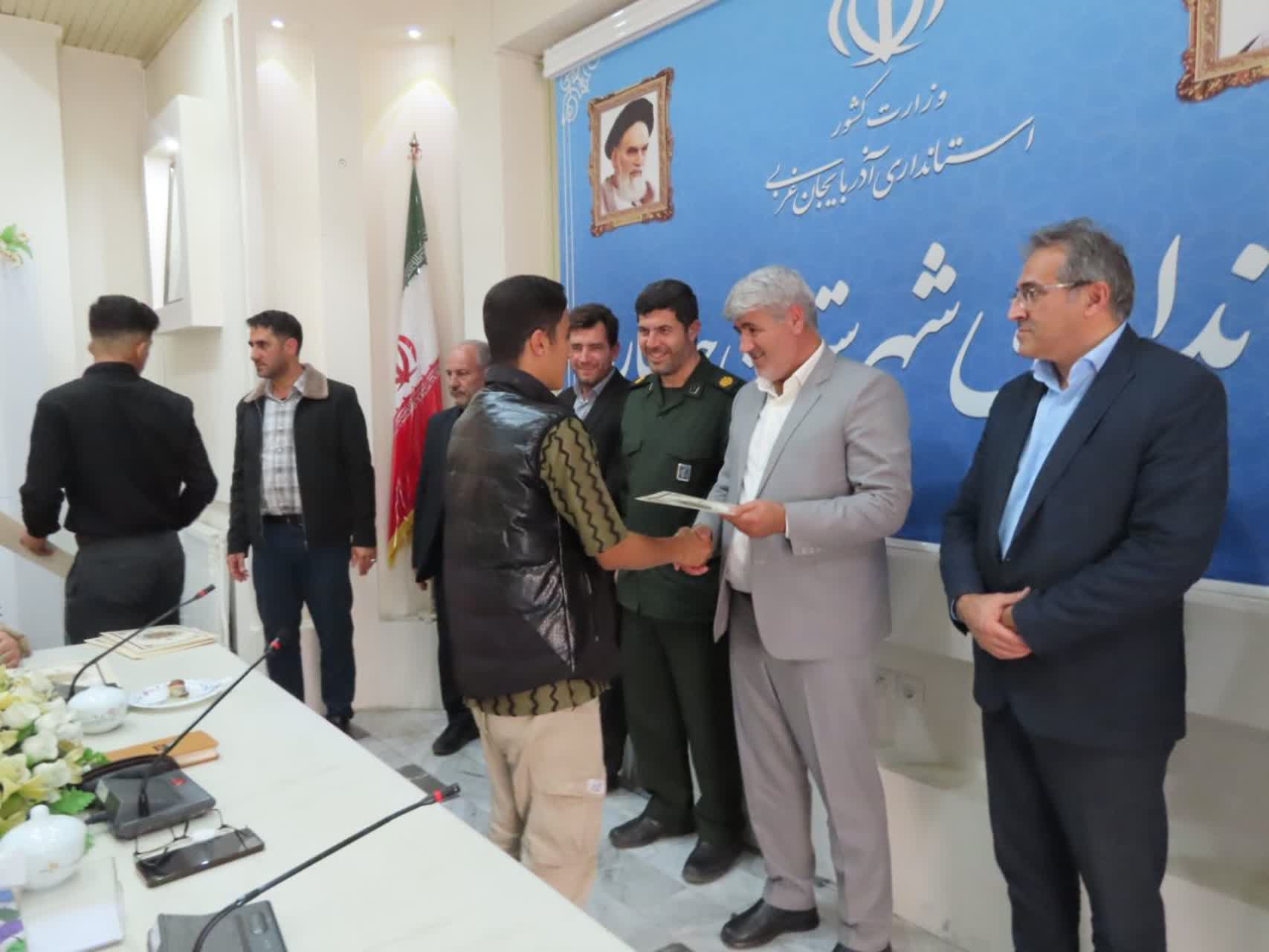 مراسم تجلیل از جامعه ورزشی شهرستان چایپاره