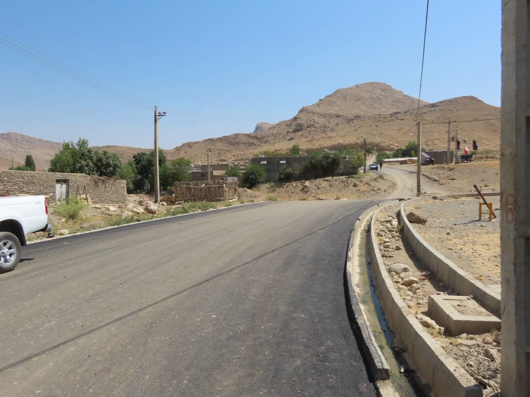 طرح عمرانی بهسازی و آسفالت معابر روستای قورول سفلی آماده افتتاح شد