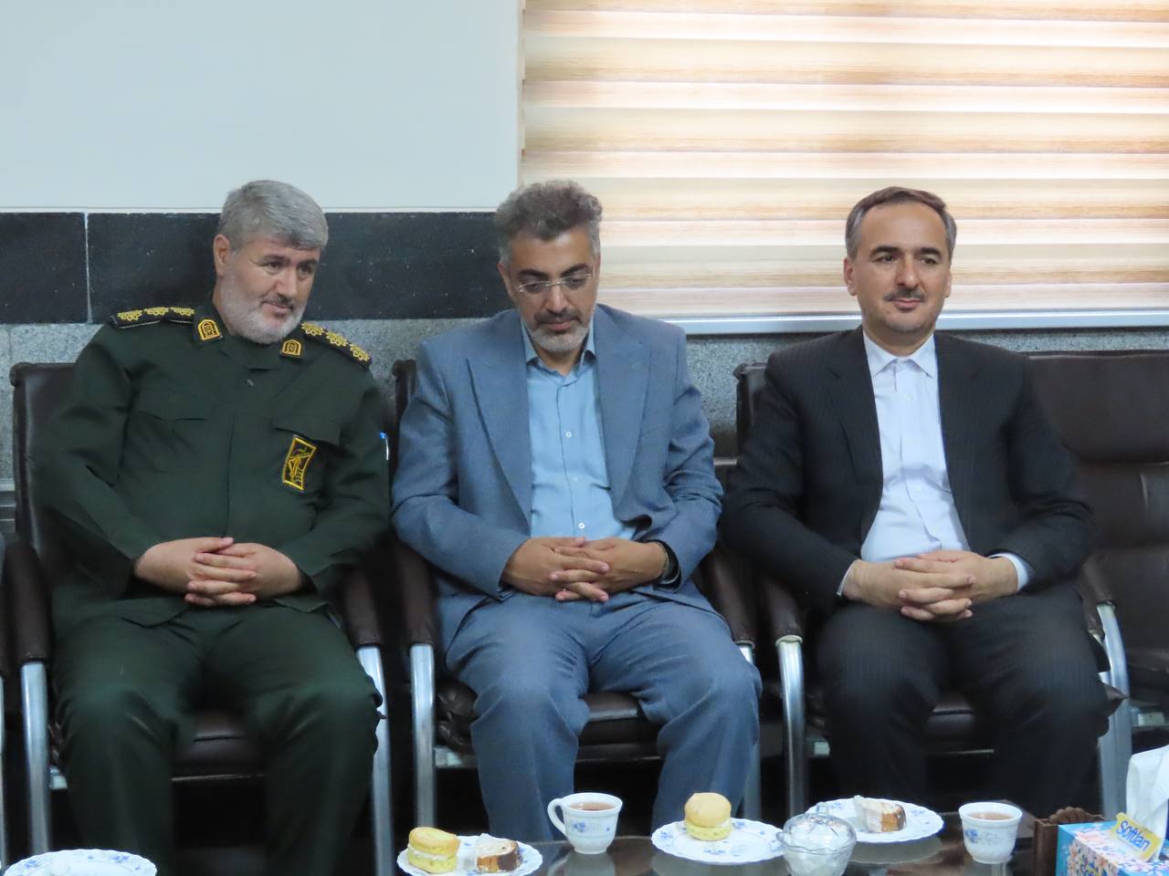 دیدار فرماندار و اعضای شورای تأمین شهرستان چایپاره با فرمانده جدید انتظامی