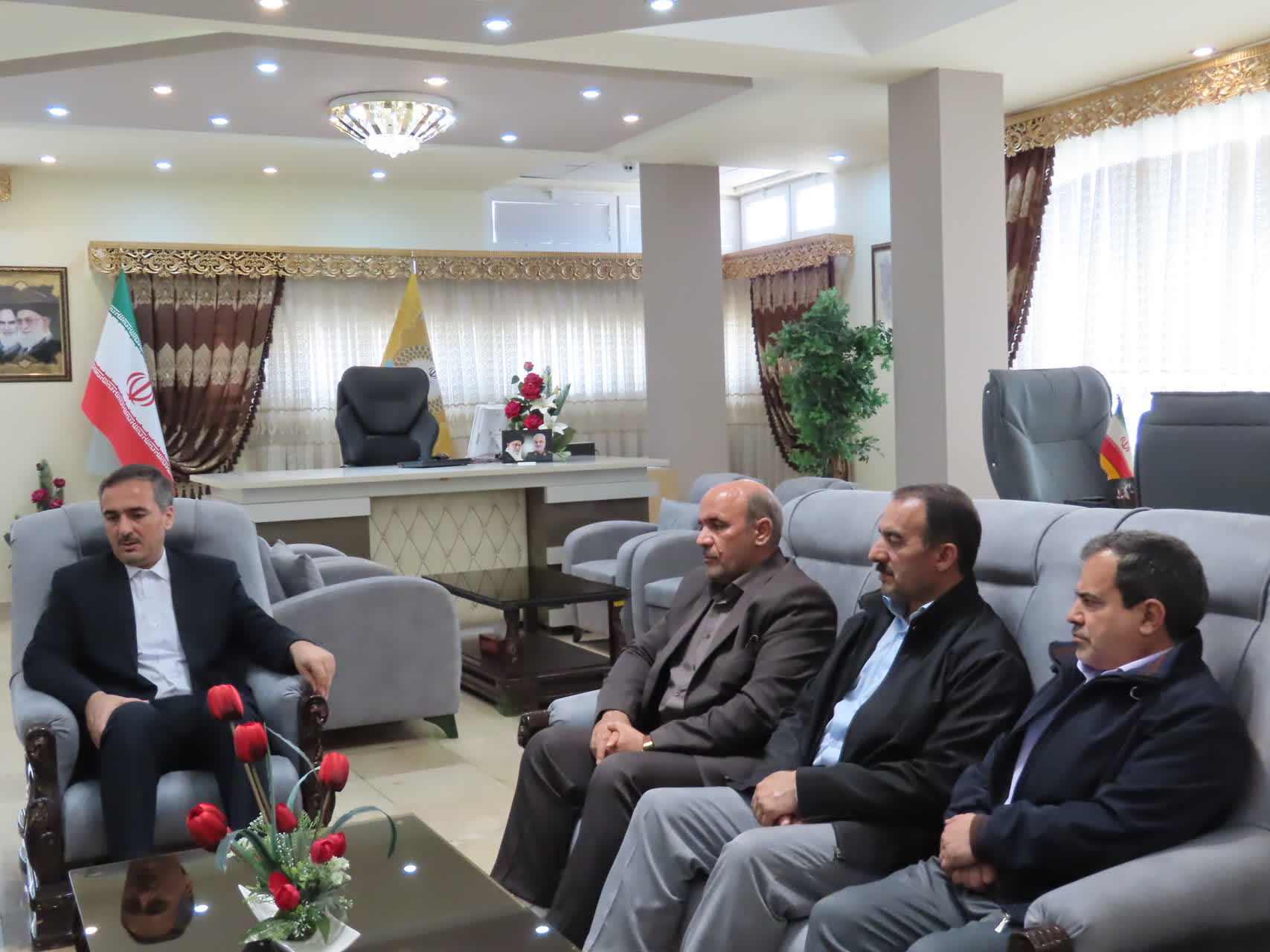 دیدار نوروزی روساء و مدیران دستگاه های اجرایی شهرستان با فرماندار چایپاره