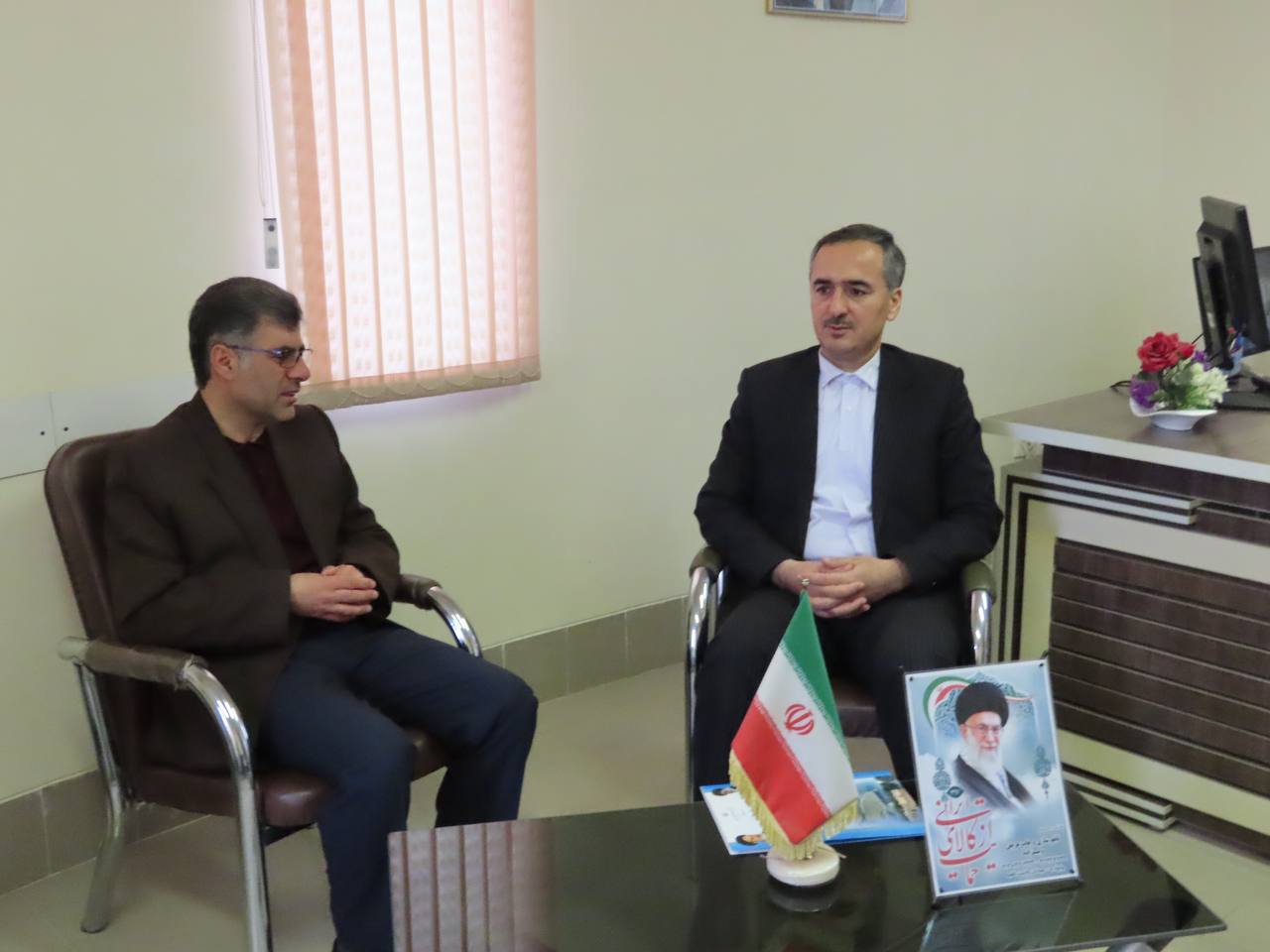 بازدید سرزده سعید شکورزاده فرماندار چایپاره از اداره صنعت ، معدن و تجارت