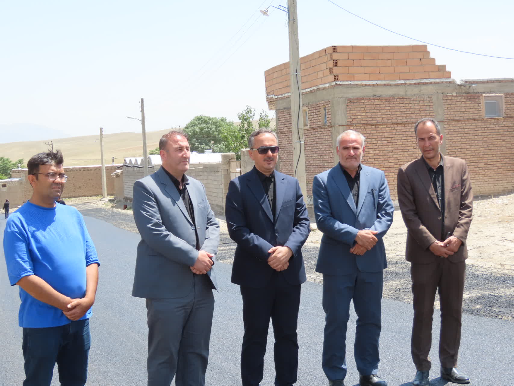 طرح عمرانی بهسازی و آسفالت معابر روستای قمیشگان سفلی آماده افتتاح شد