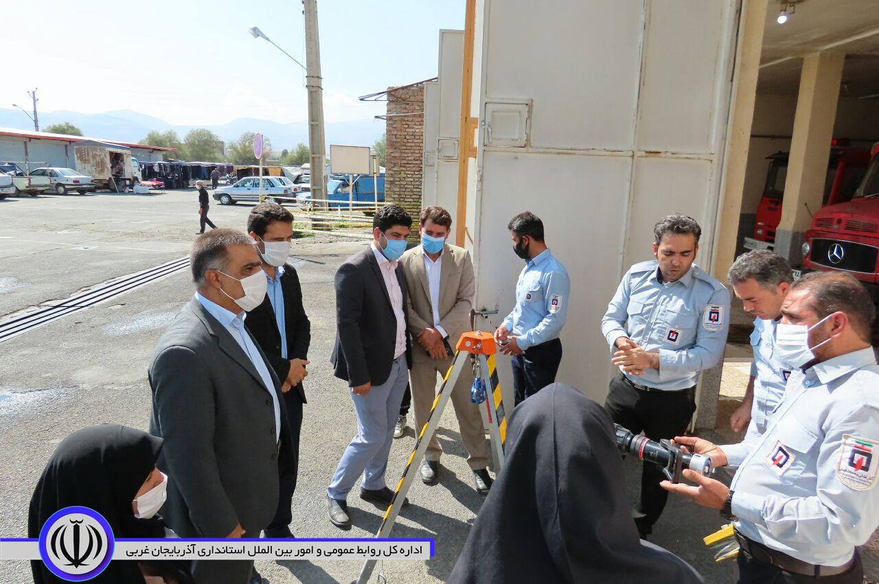 حضور فرماندار شهرستان چایپاره در آتشنشانی و خدمات ایمنی شهرداری در شهرستان چایپاره