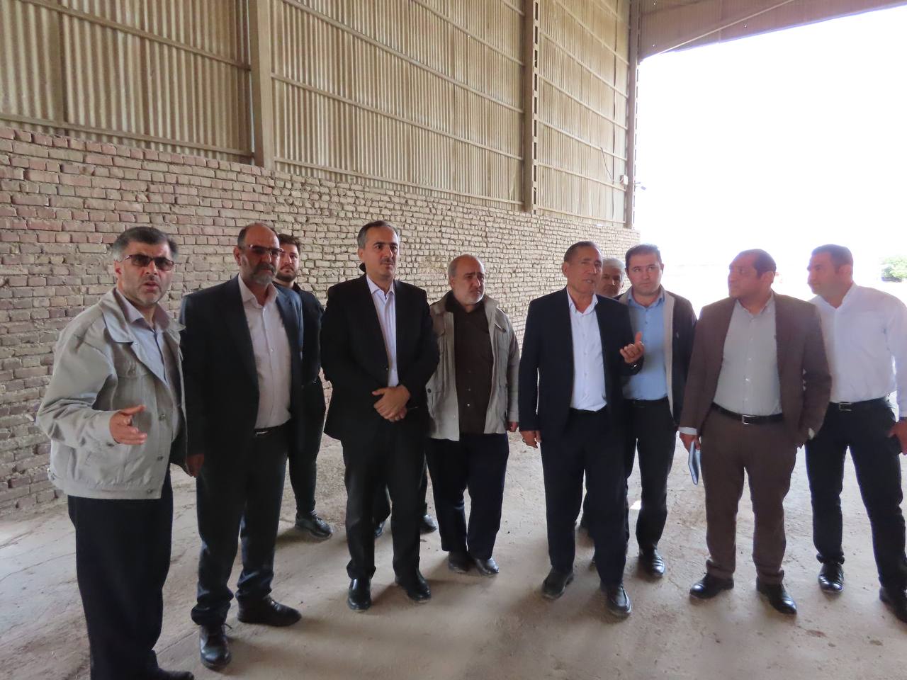 بازدید اعضای کارگروه آرد و نان شهرستان چایپاره از سیلو و مرکز خرید گندم آران دشت