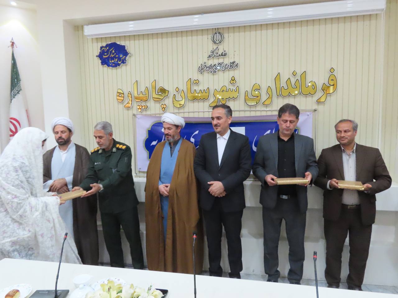 مراسم اهداء جهیزیه توسط بنیاد بین المللی خیریه آبشار عاطفهها