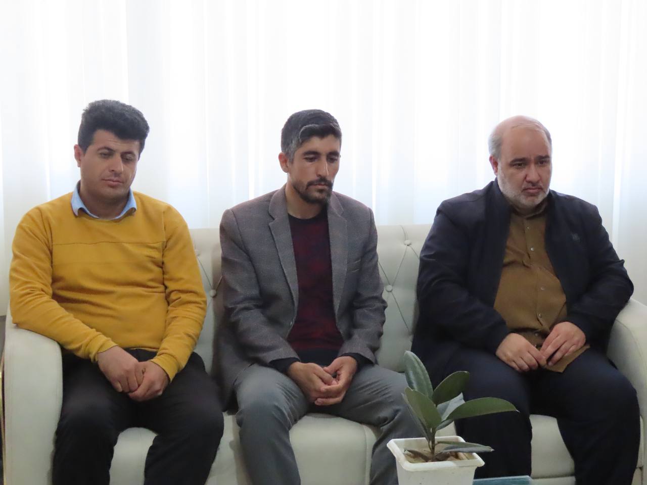 بازدید سرزده سعید شکورزاده فرماندار چایپاره از شهرداری حاجیلار