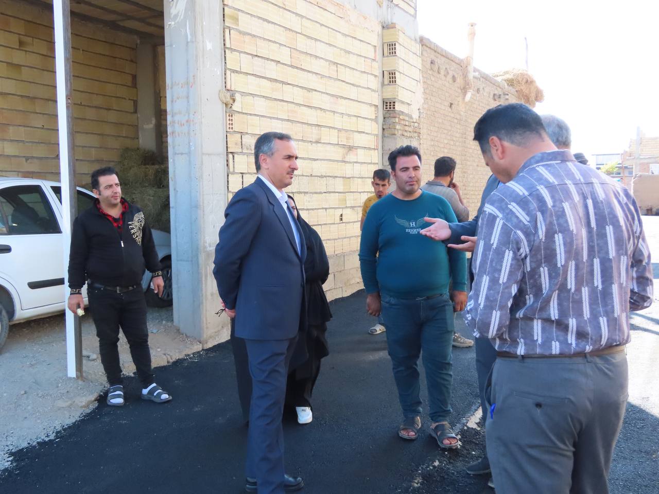 طرح عمرانی بهسازی و آسفالت معابر روستای قره کندی آماده افتتاح شد